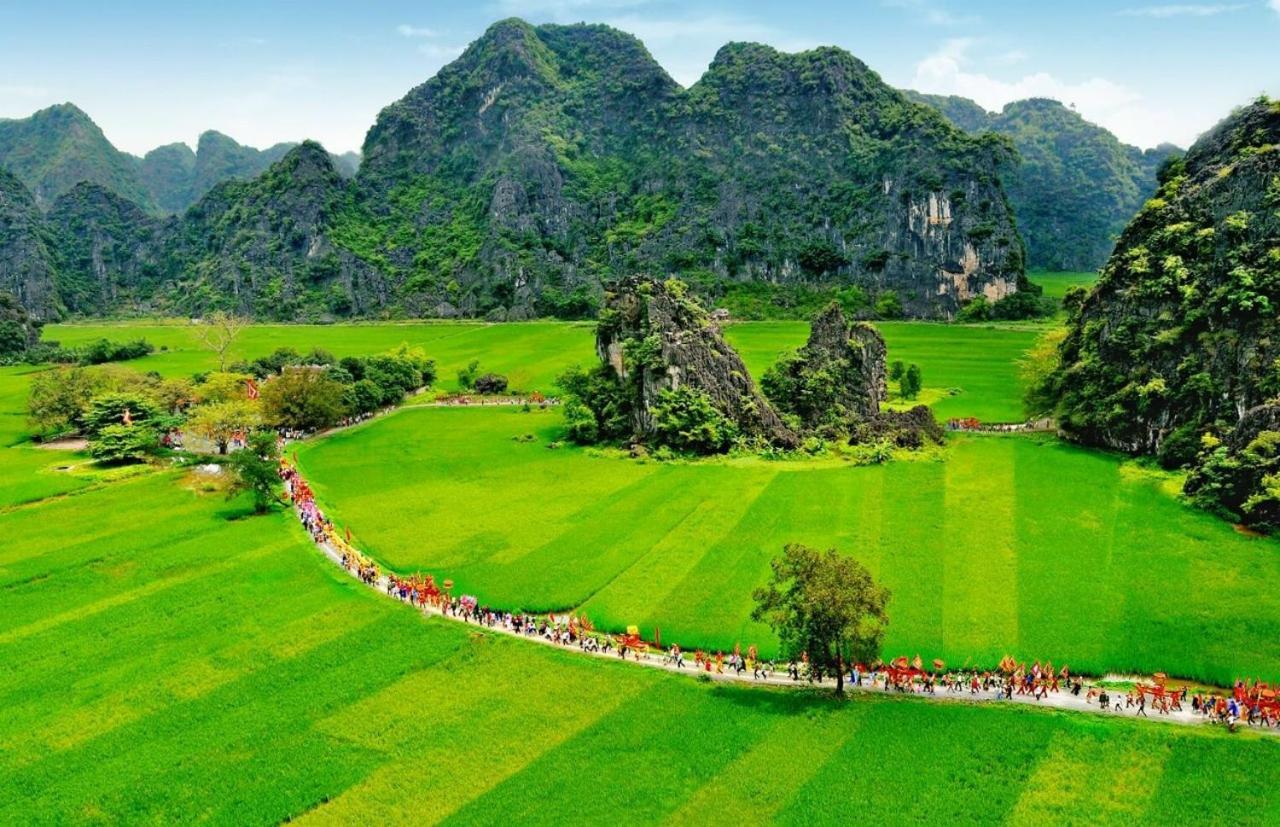 Ferienwohnung Nha Nghi Bolero Van Lam Exterior foto